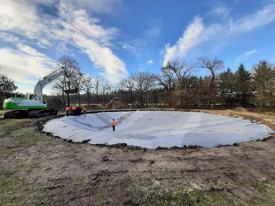 Levering EPDM vijverfolie en beschermdoek