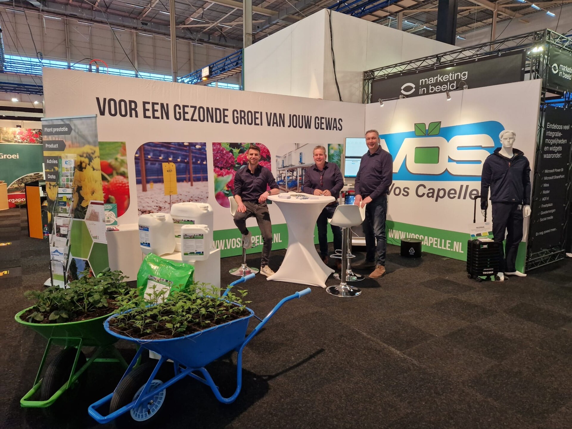 Frank van Beek, Peter Korten en Hubert Pruijsen tijdens HortiContact